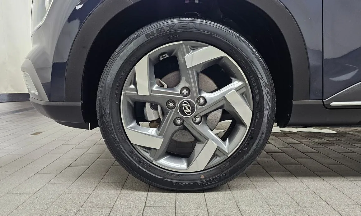 Hyundai Venue — фото 2