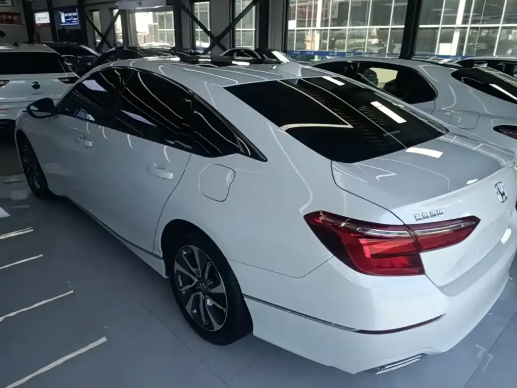 Honda Inspire — фото 4