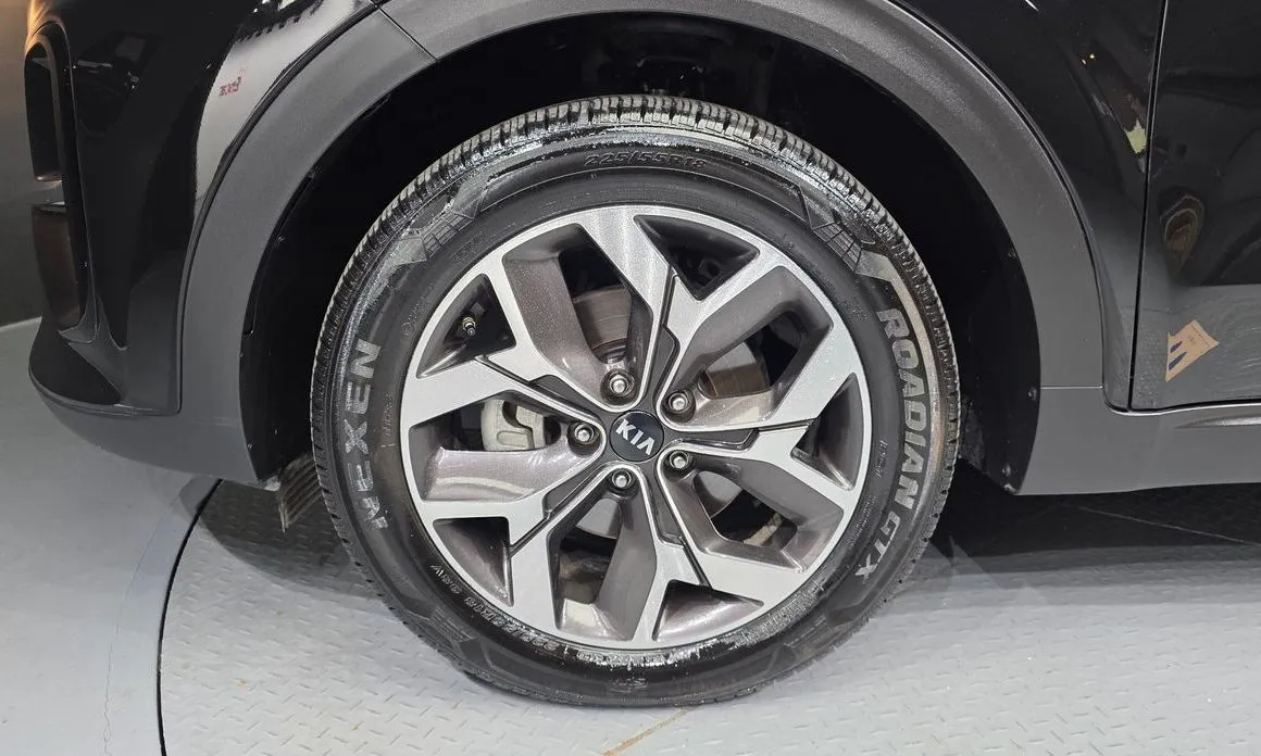 Kia Sportage — фото 8