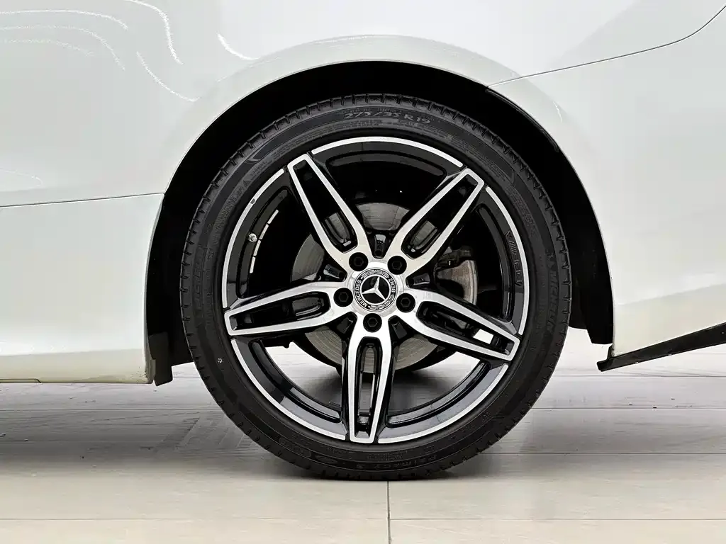 Mercedes-Benz E-Class (Import) — фото 4