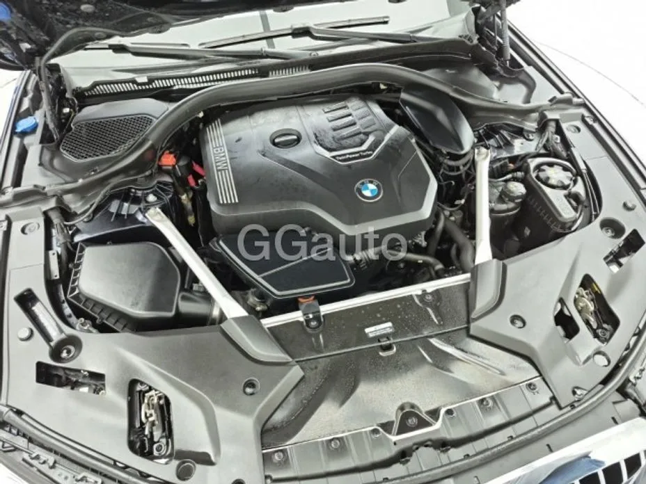 BMW 5-Series — фото 10