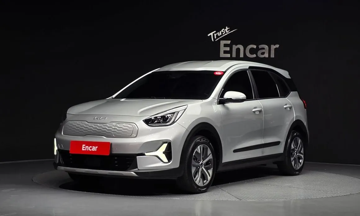 Kia Niro — фото 1