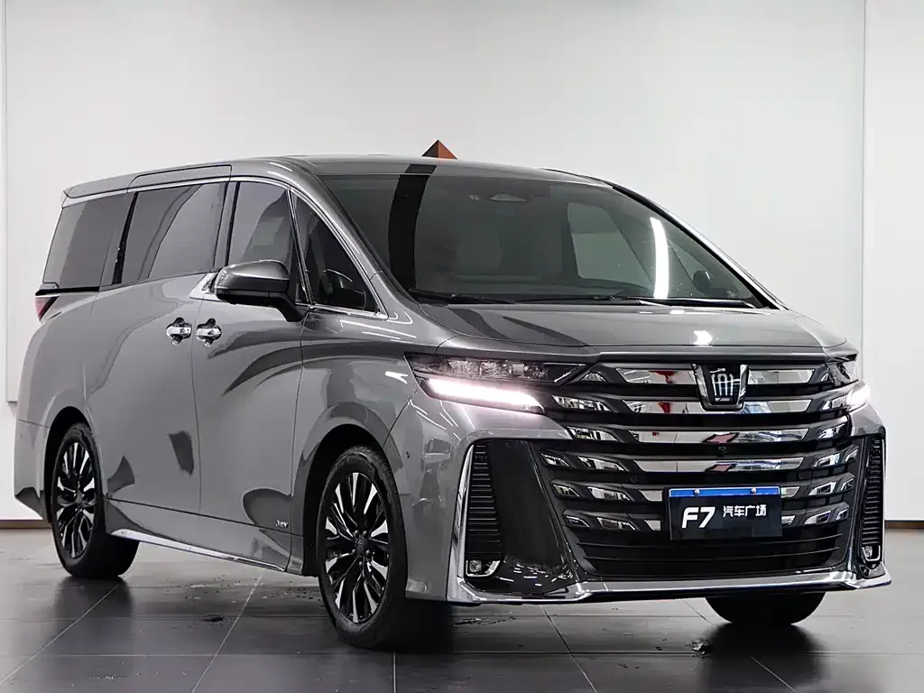Toyota Vellfire — фото 7