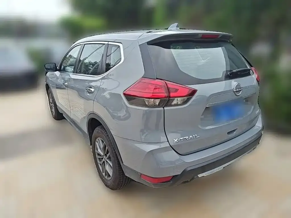 Nissan X-Trail — фото 8