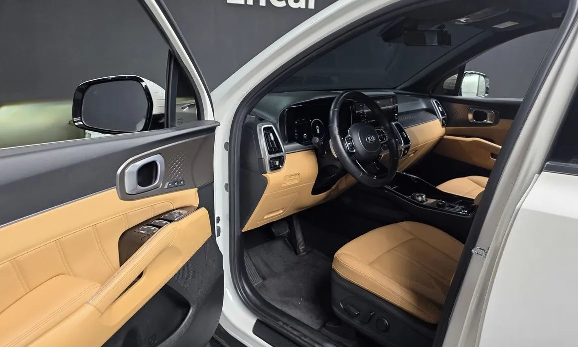 Kia Sorento — фото 7