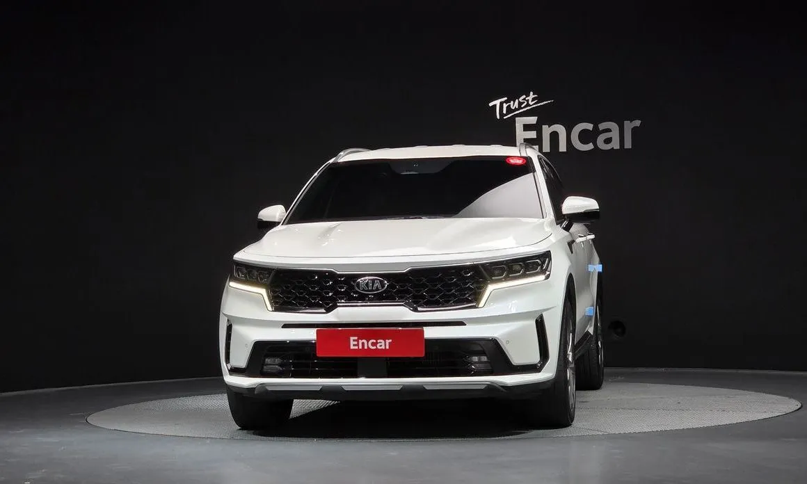 Kia Sorento — фото 5