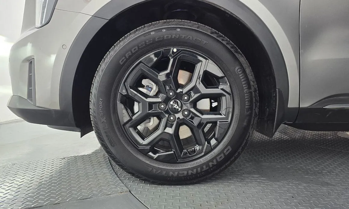 Kia Sorento — фото 5
