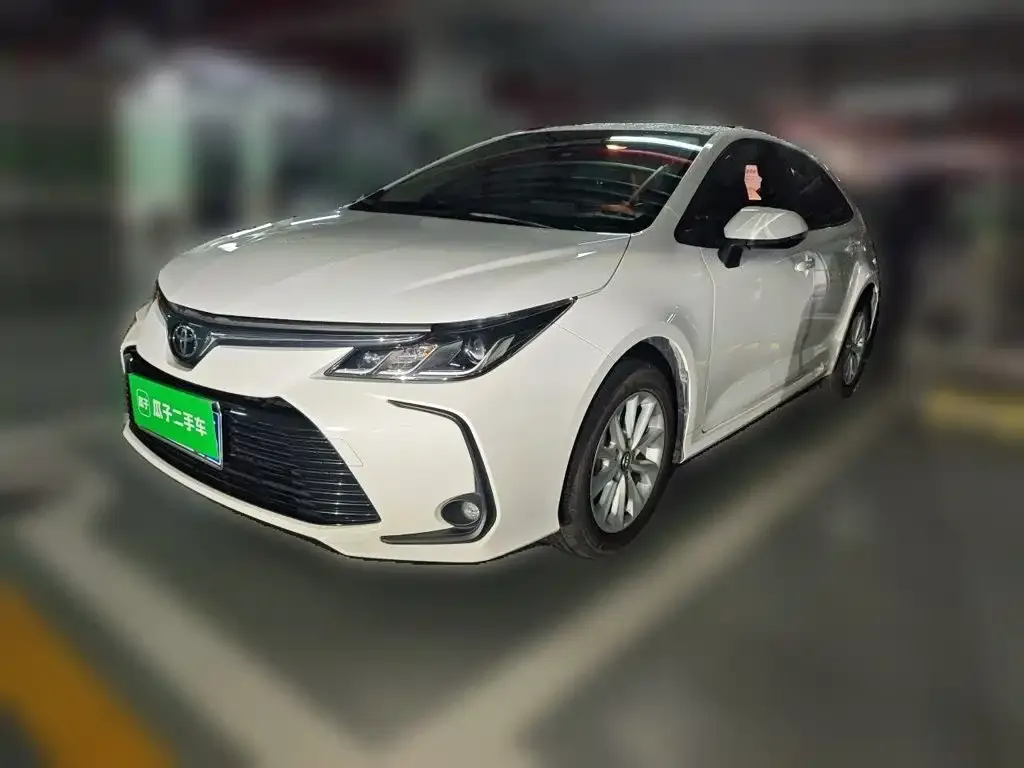 Toyota Corolla — фото 2