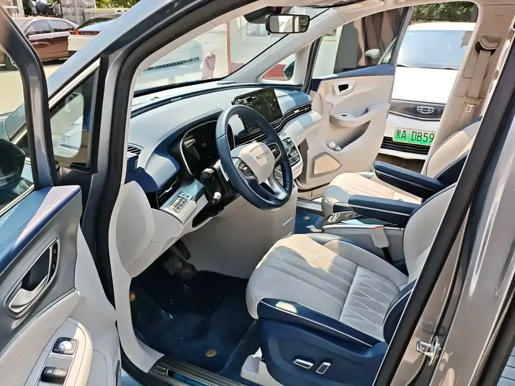 Roewe iMAX8 — фото 6