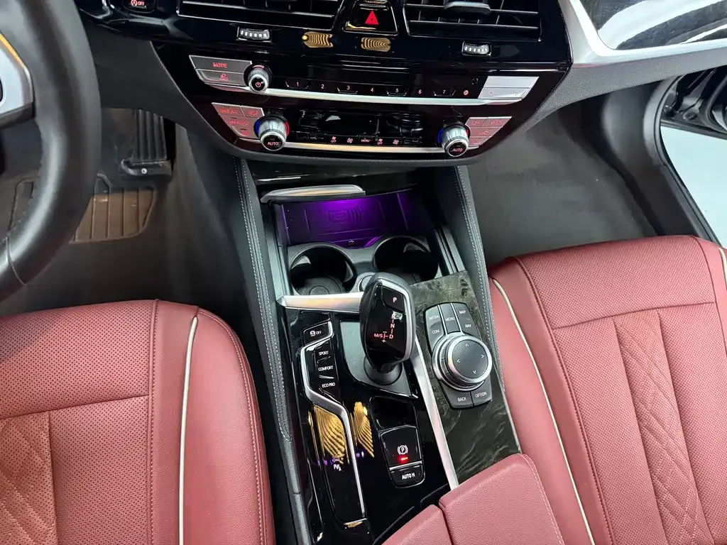 BMW 5 Series — фото 10