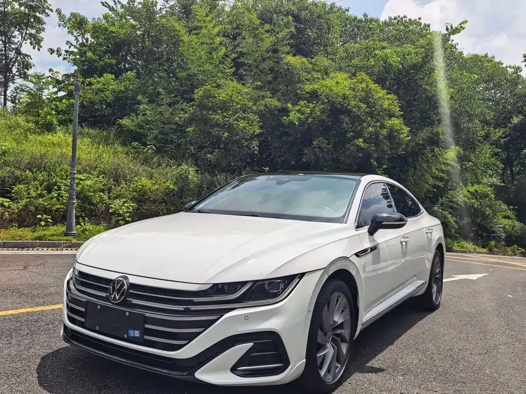 Volkswagen CC — фото 1