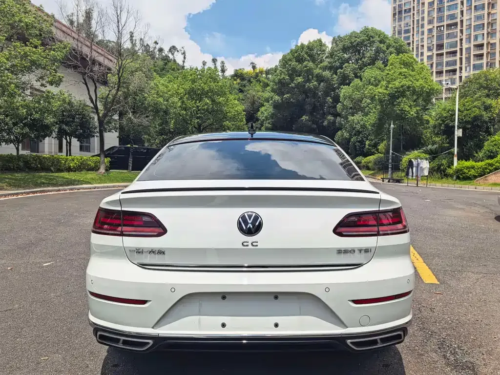 Volkswagen CC — фото 8