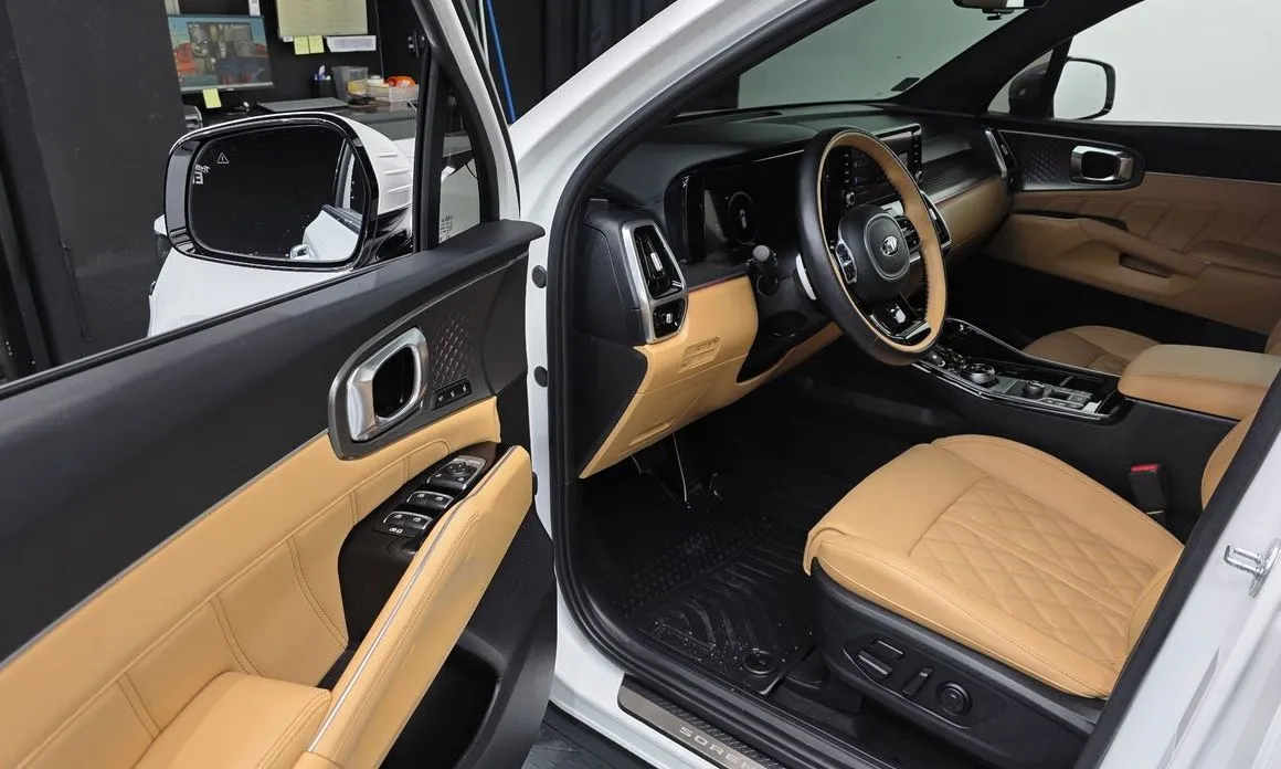 Kia Sorento — фото 10