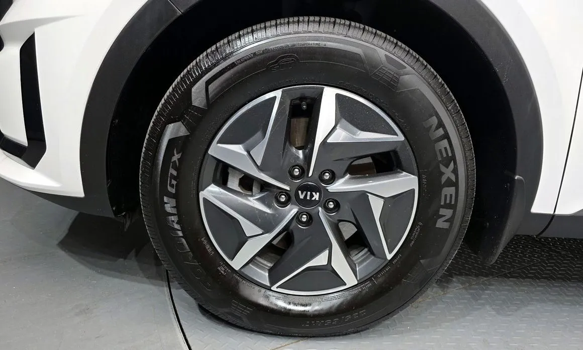 Kia Sorento — фото 4