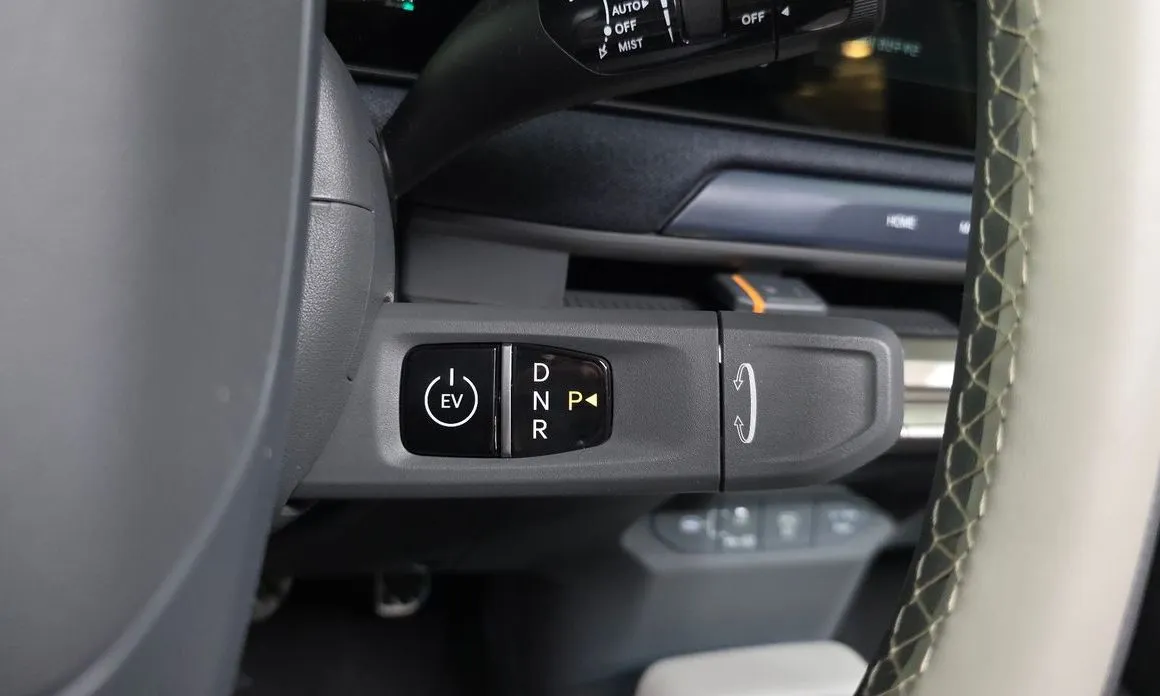 Kia EV3 — фото 4