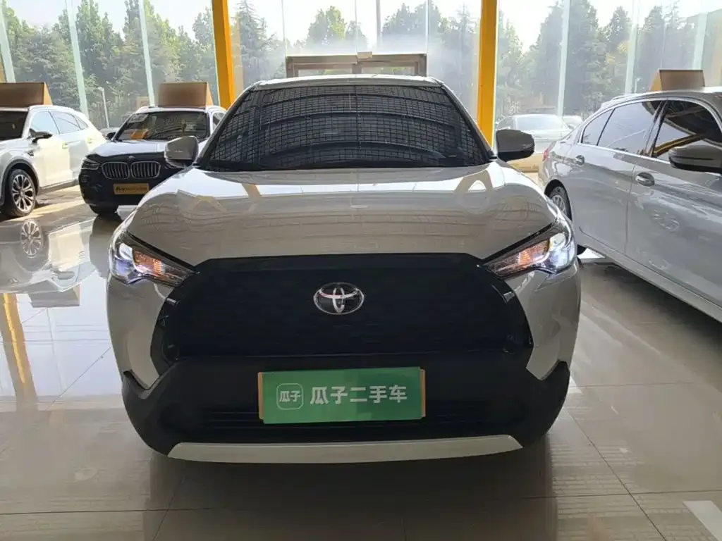 Toyota Corolla Cross — фото 6