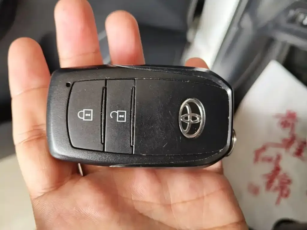 Toyota Corolla Cross — фото 9
