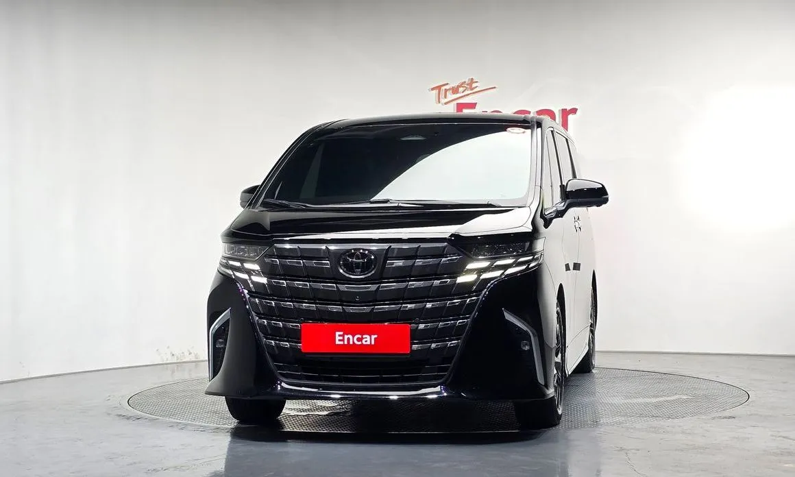 Toyota Alphard — фото 4