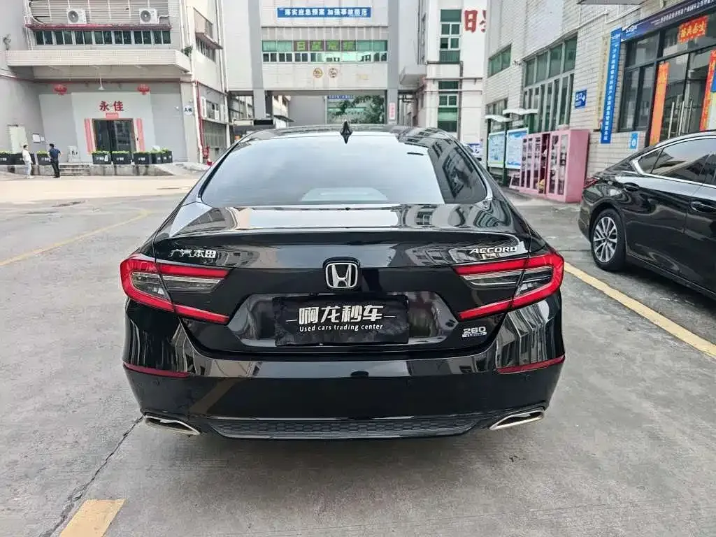 Honda Accord — фото 5