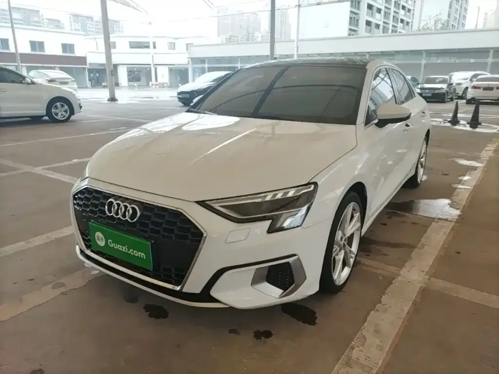 Audi A3 — фото 1