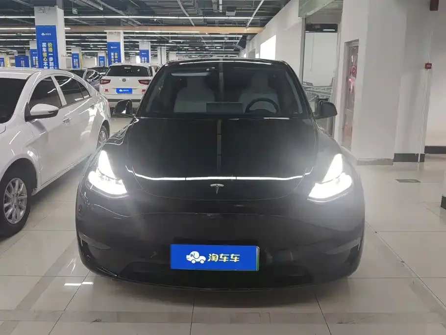 Tesla Model Y — фото 5