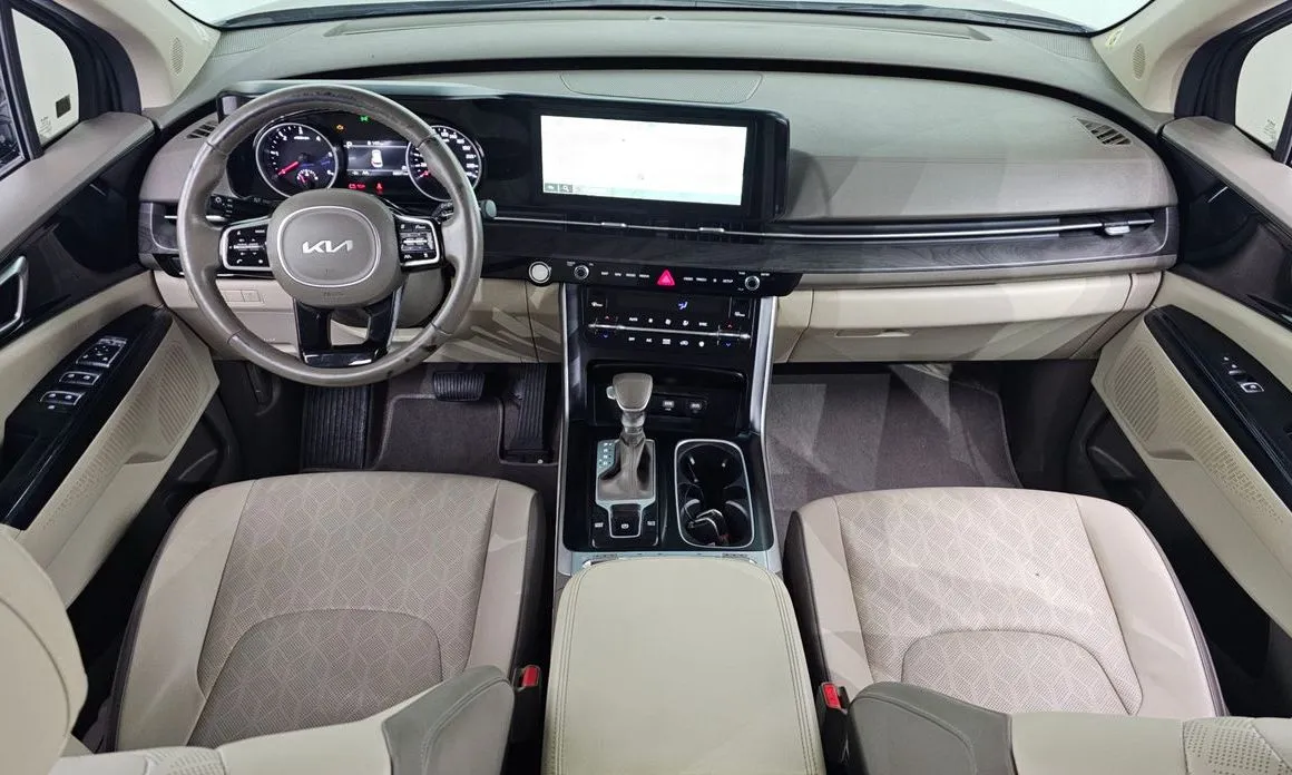 Kia Carnival — фото 10