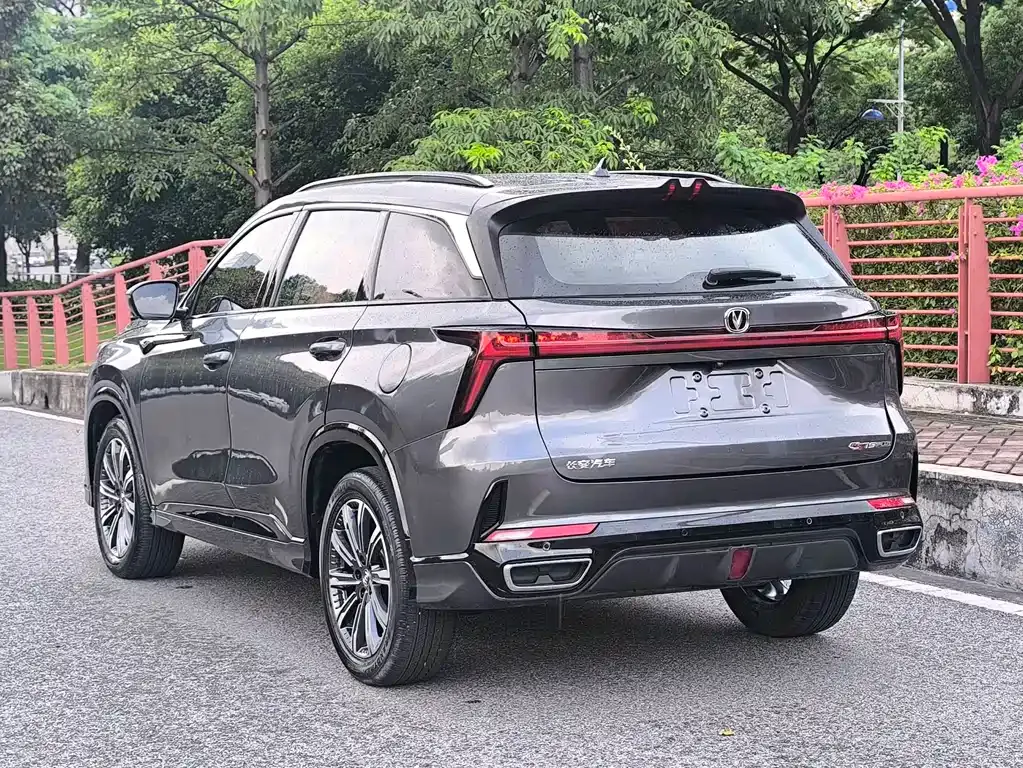 Changan CS75PLUS — фото 8