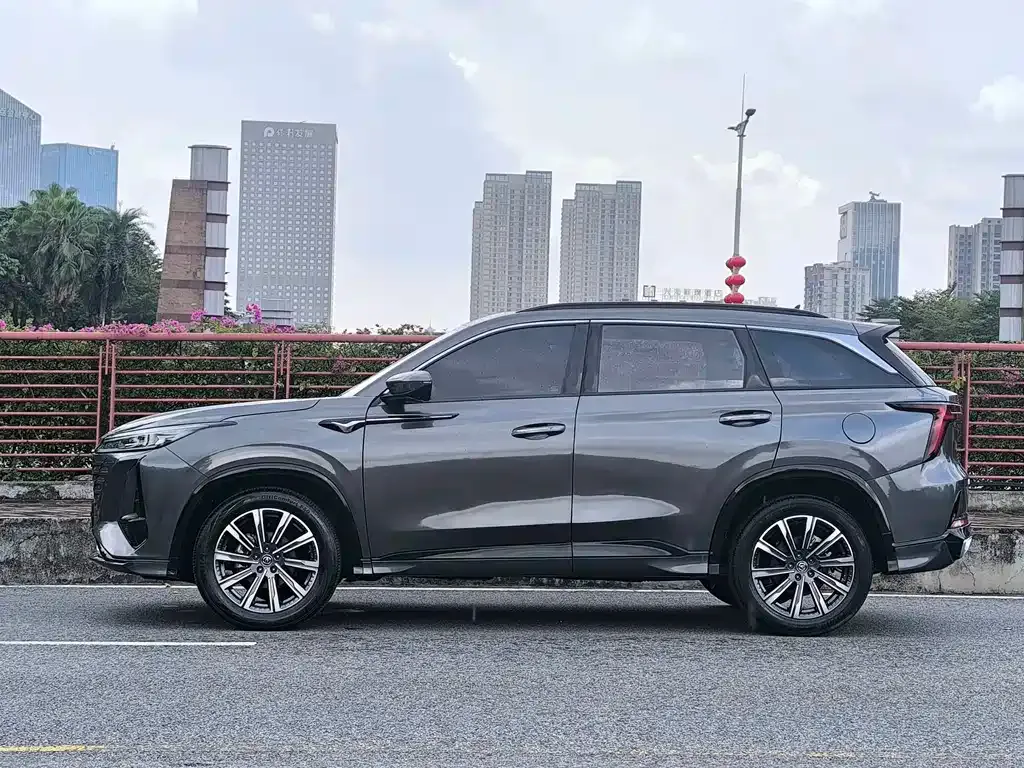 Changan CS75PLUS — фото 10