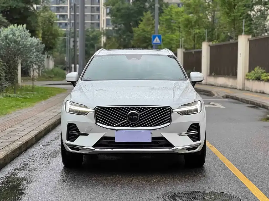 Volvo XC60 — фото 3