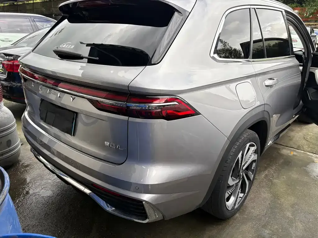 Geely Xingyue L — фото 10