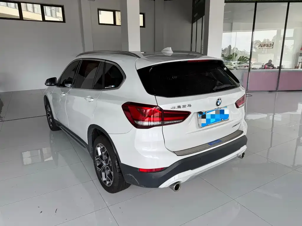 BMW X1 — фото 10