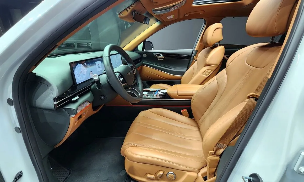 Genesis GV80 — фото 10