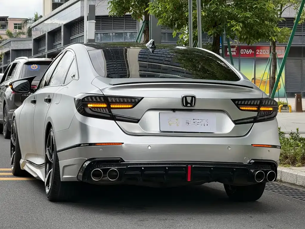Honda Accord — фото 3