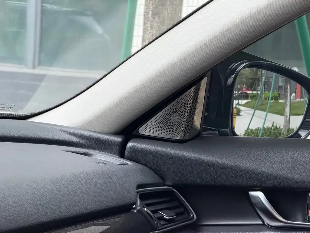 Honda Accord — фото 6