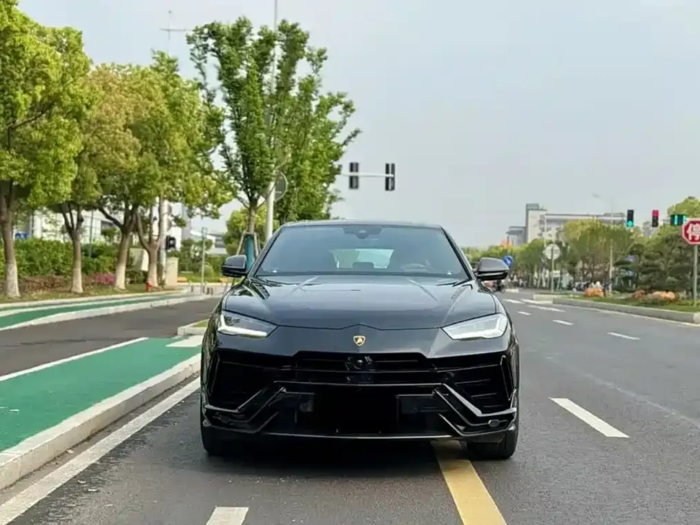 Lamborghini Urus — фото 5
