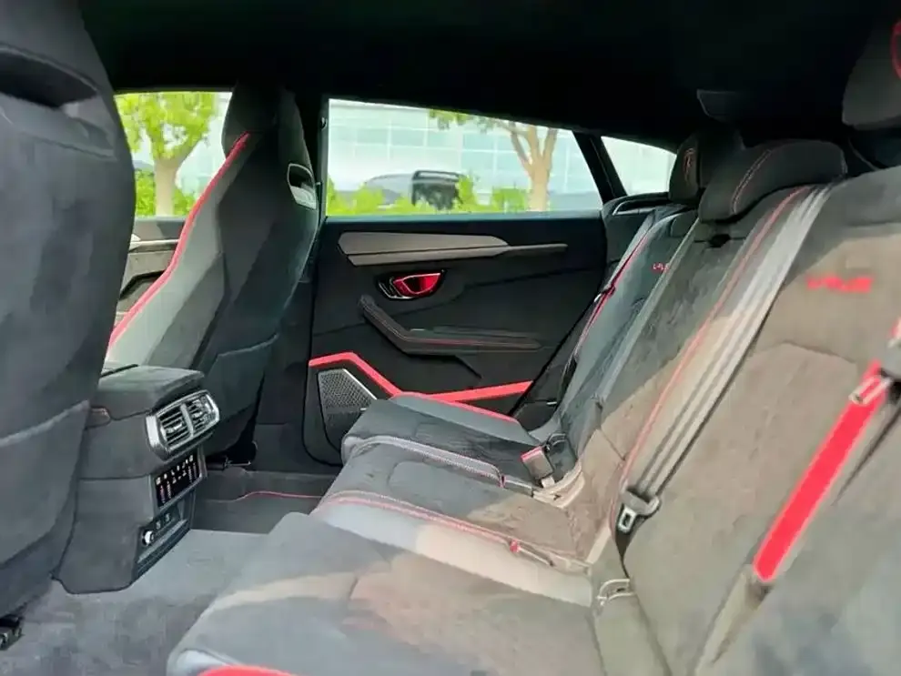 Lamborghini Urus — фото 2