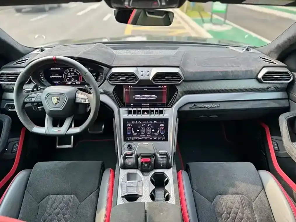 Lamborghini Urus — фото 4