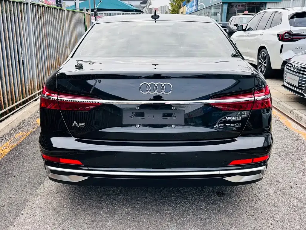 Audi A6L — фото 4