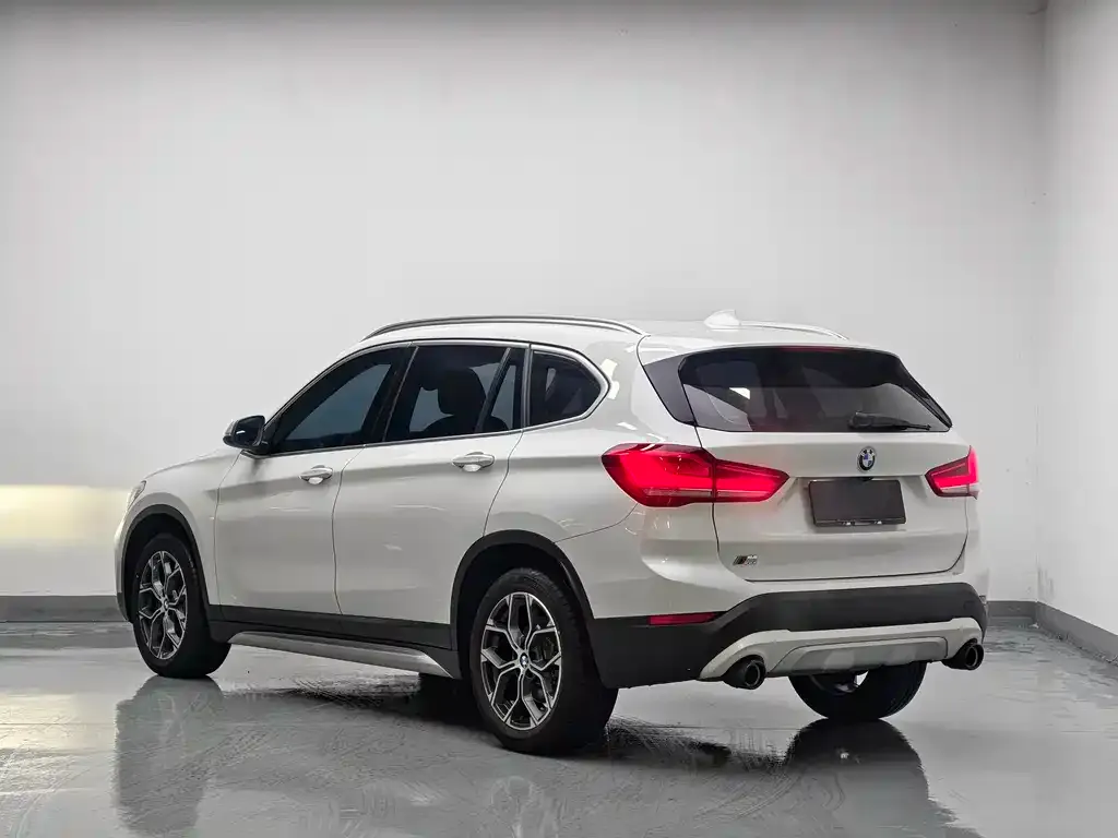 BMW X1 — фото 2