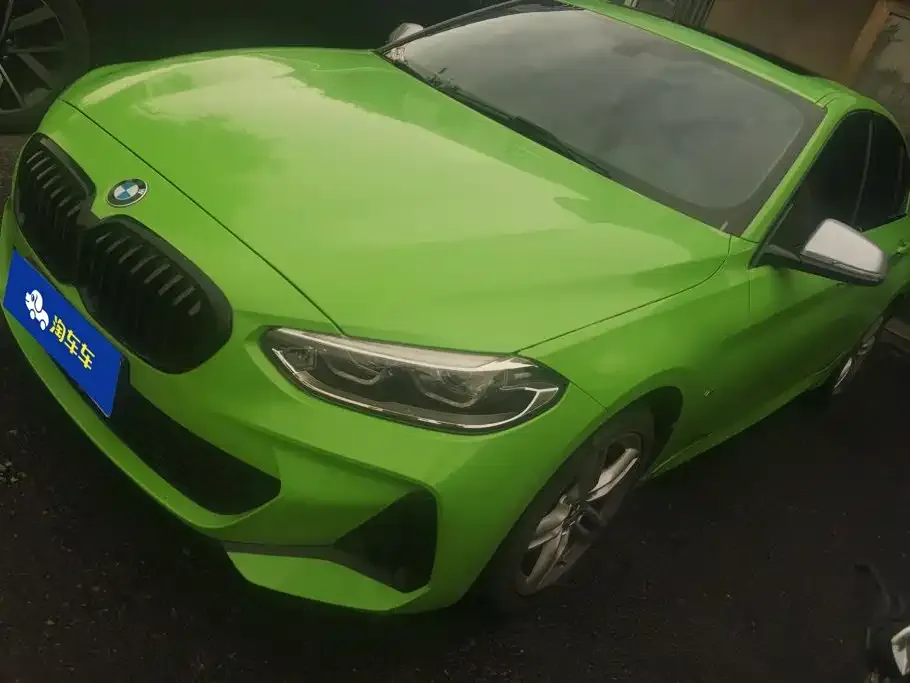BMW 1 Series — фото 1