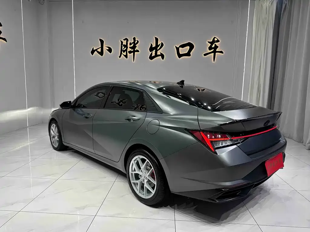 Hyundai Elantra — фото 3