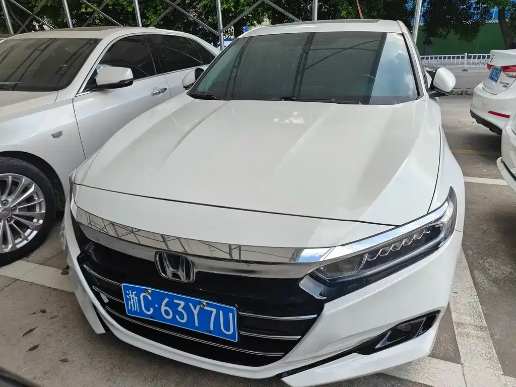 Honda Accord — фото 6