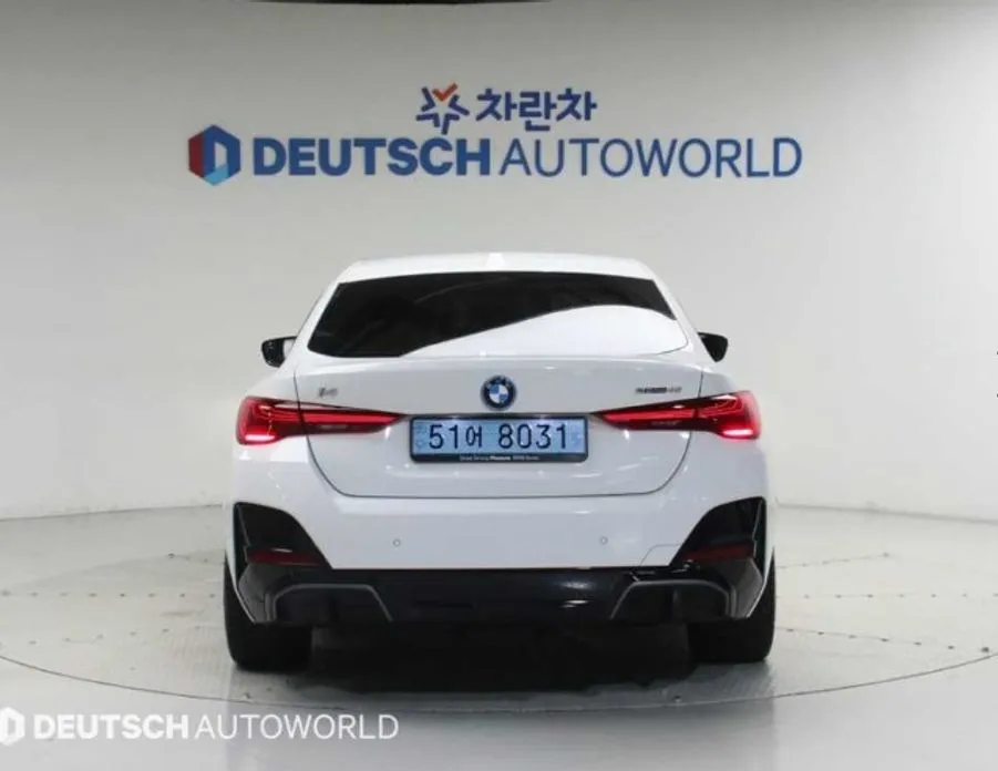 BMW i4 — фото 5