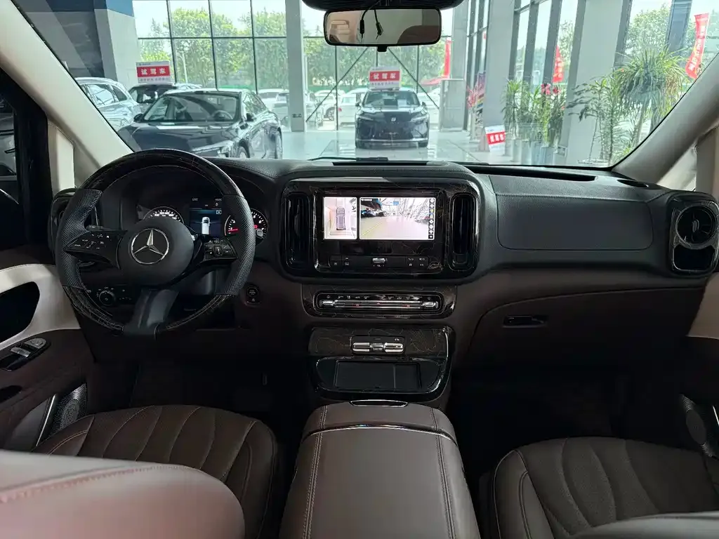 Mercedes-Benz Vito — фото 10