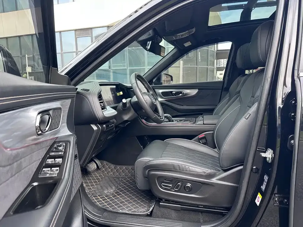 GAC Motor Trumpchi GS8 — фото 3