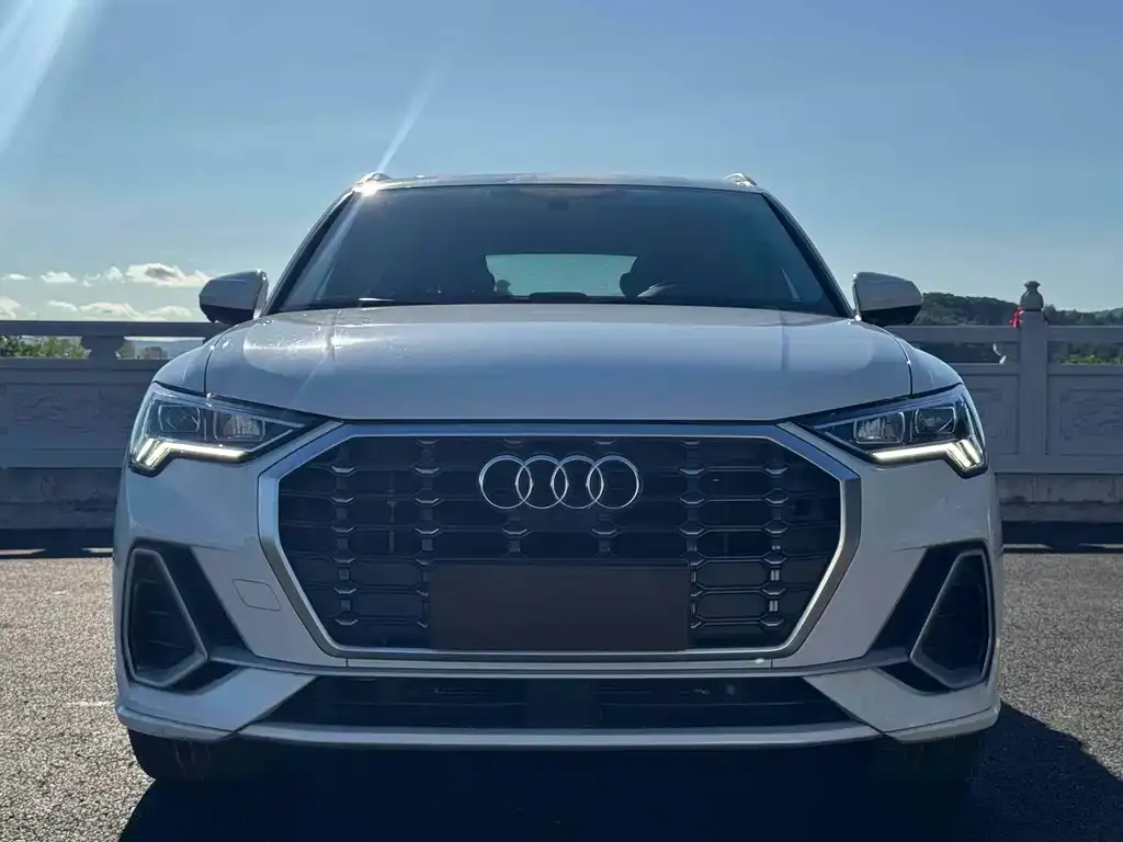 Audi Q3 — фото 2