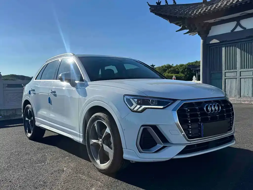 Audi Q3 — фото 5