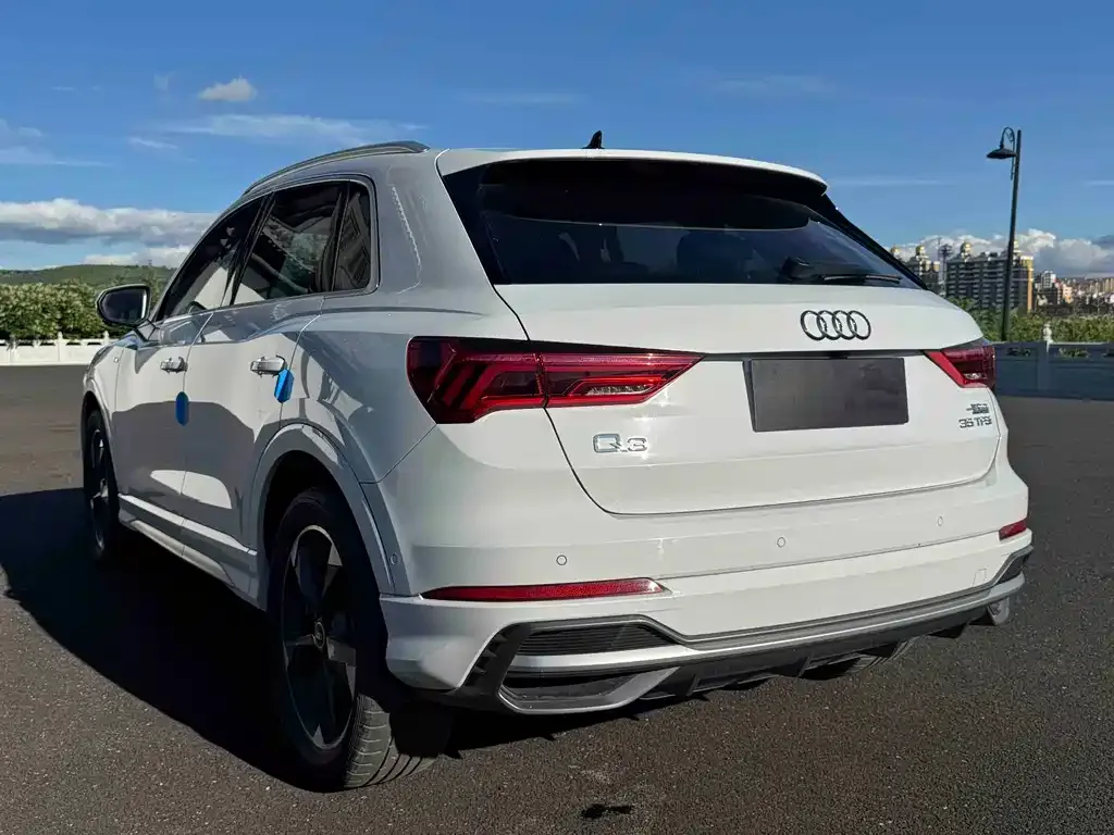 Audi Q3 — фото 7