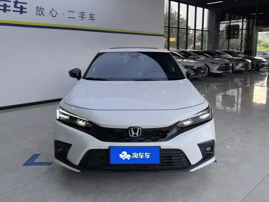 Honda Civic — фото 10