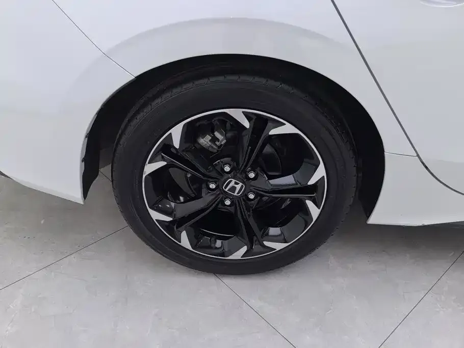 Honda Civic — фото 2